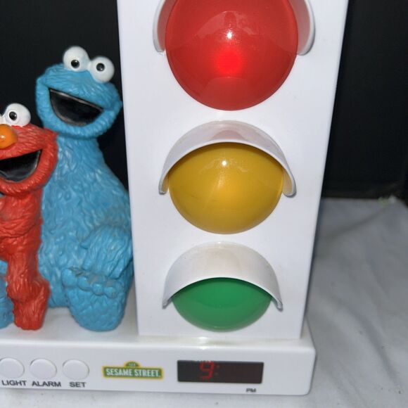 2015 Sesame Street Elmo Cookie Monster Toddler Kid Stop Light Alarm Clock - Picture 3 of 6
